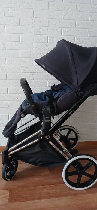 Дитяча коляска в чудовому стані