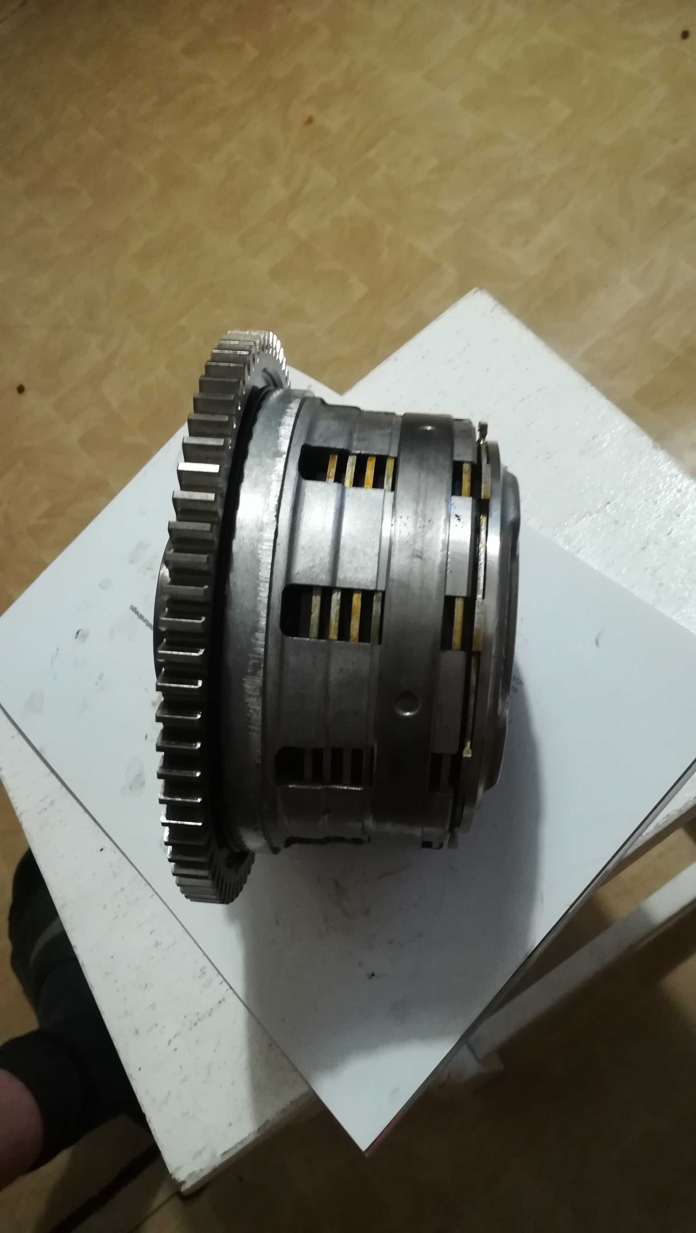 Sprzęgło kosz sprzęgłowy suzuki gsxr 600 srad