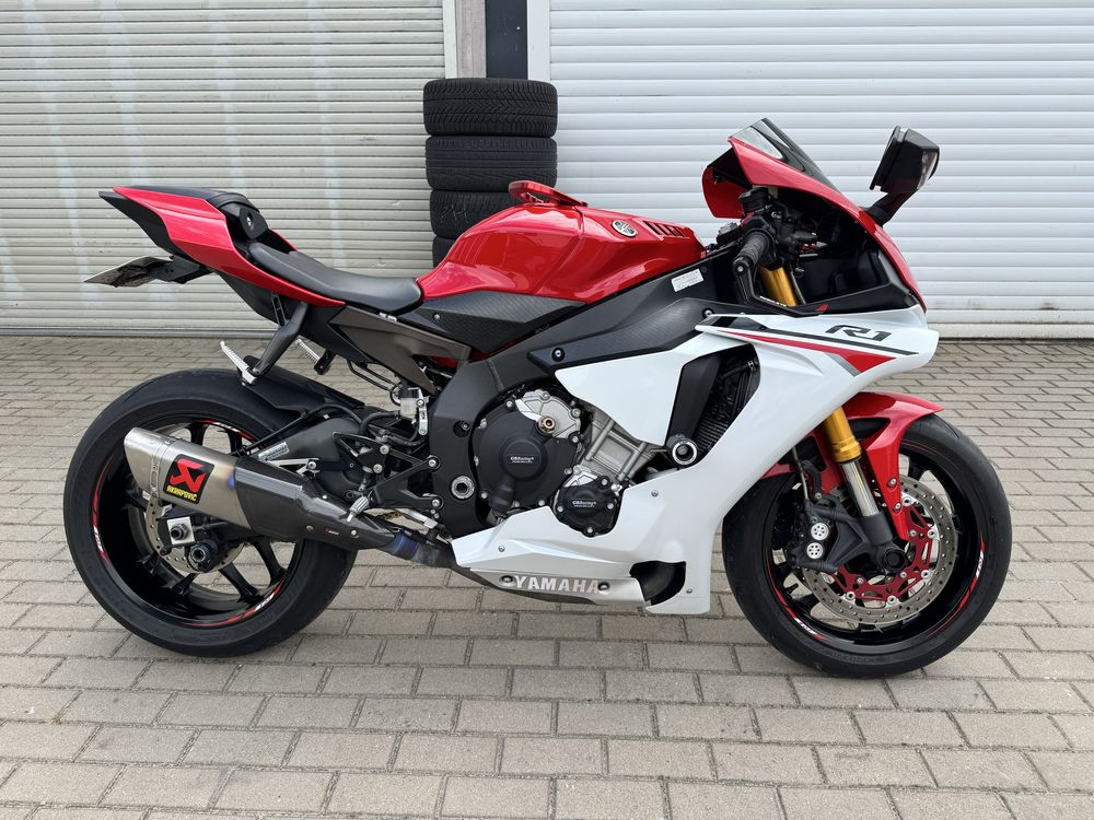 Yamaha R1 rn32 15r