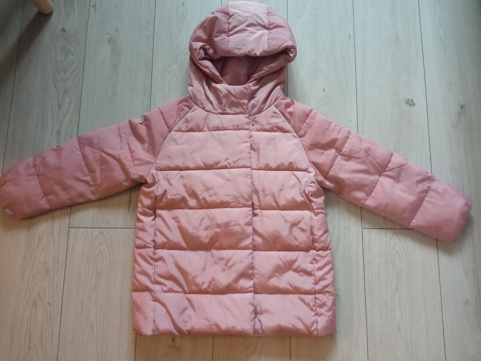 Zimowa kurtka dla dziewczynki Reserved 128