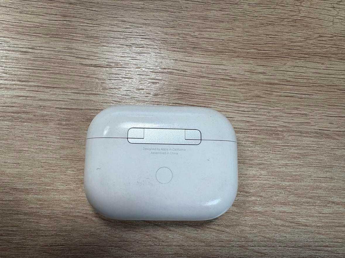 Słuchawka prawa+ etui ładujące + pudełko AirPods Pro