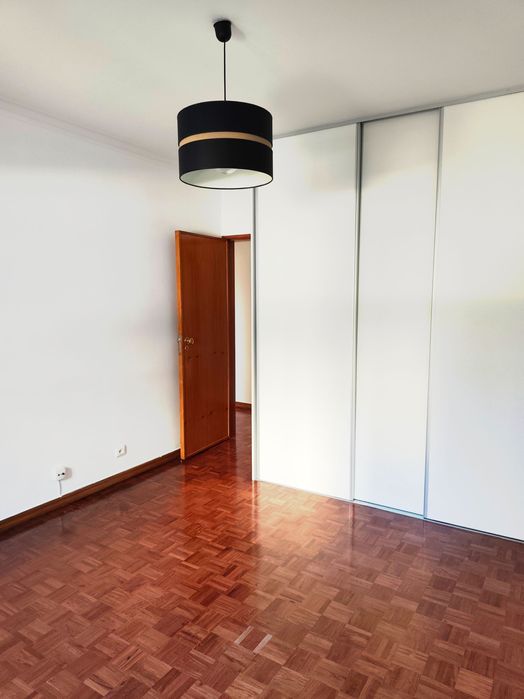 Apartamento para arrendar em Carcavelos
