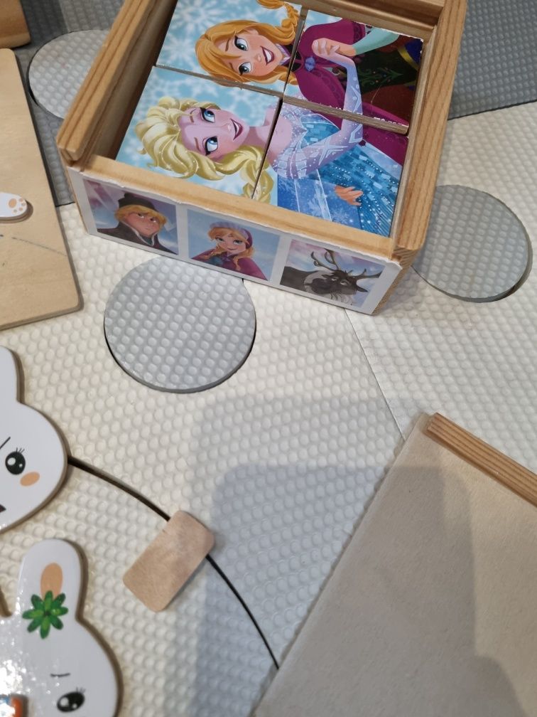 Puzzle ciało czlowieka drewniane, przebieranki rodzina królików