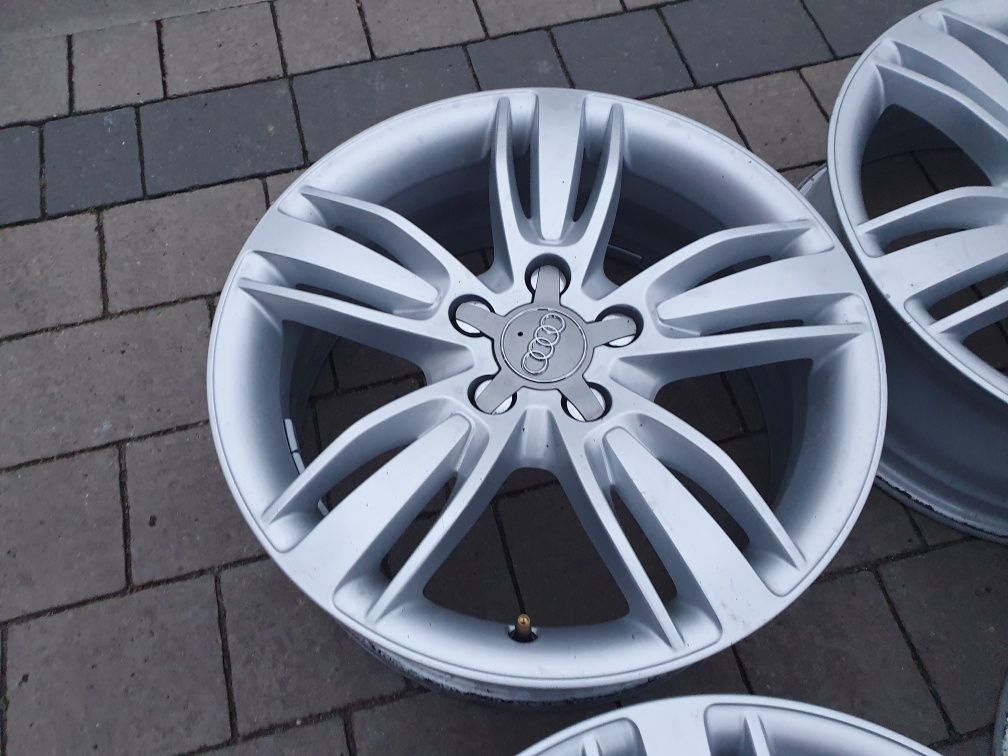 Felgi 17" Aluminiowe Audi Q3 A3 A2 Oryginał