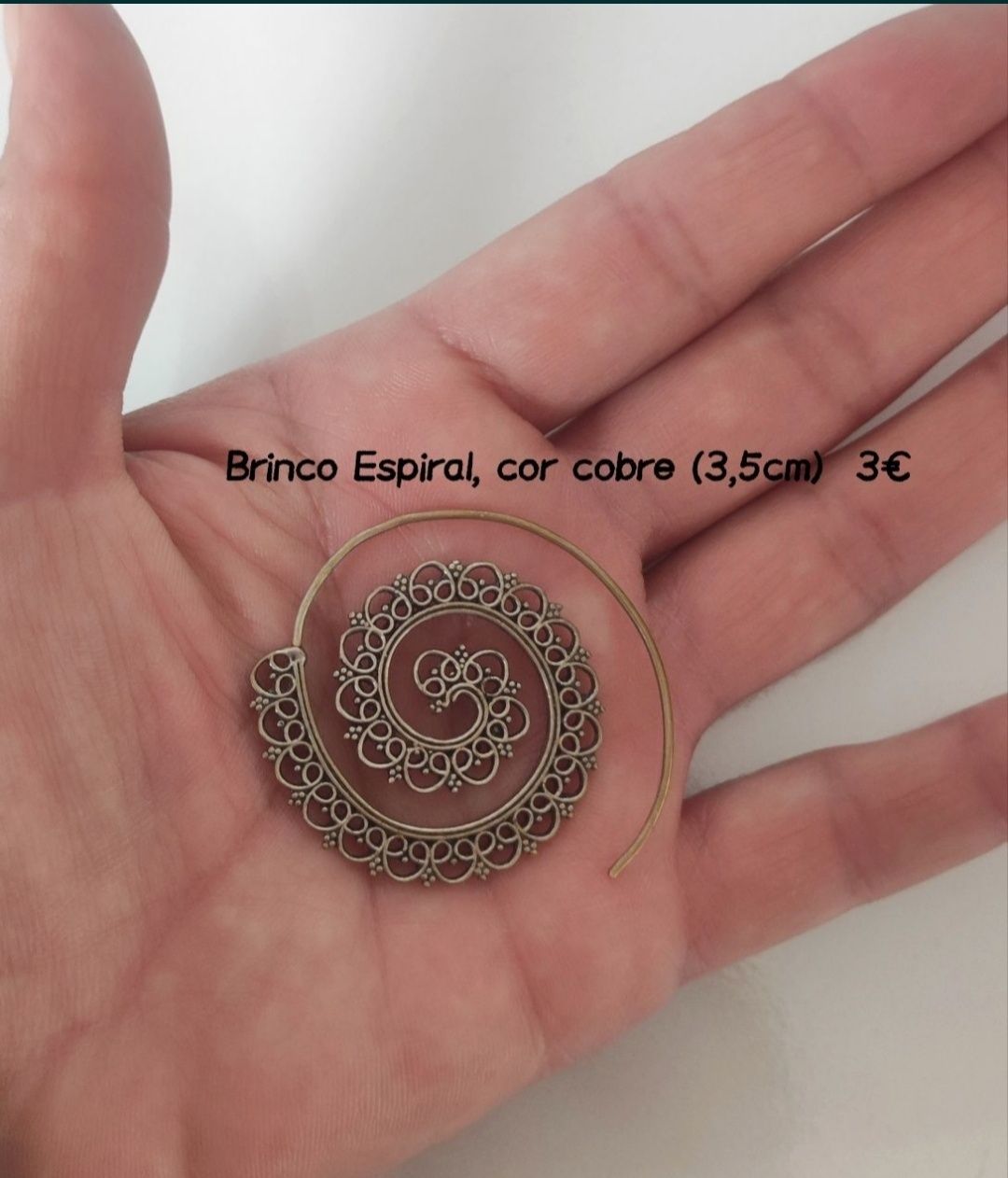 Vários brincos Étnicos