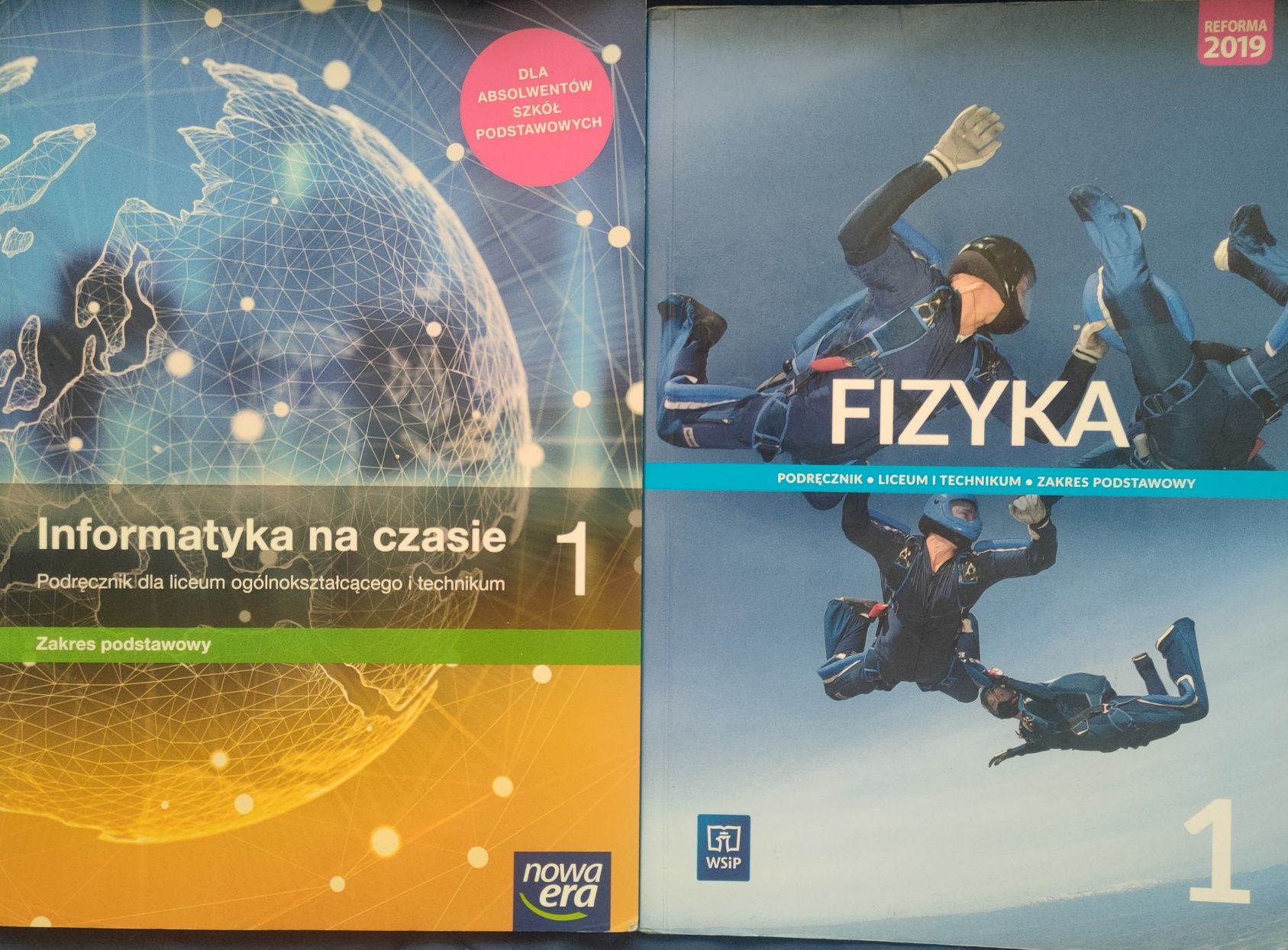 Podręcznik 'Informatyka na czasie 1" i Fizyka 1