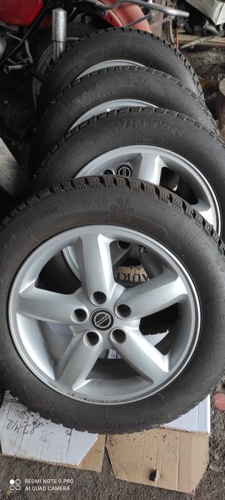 Шини б/в 215/60 R17 96H