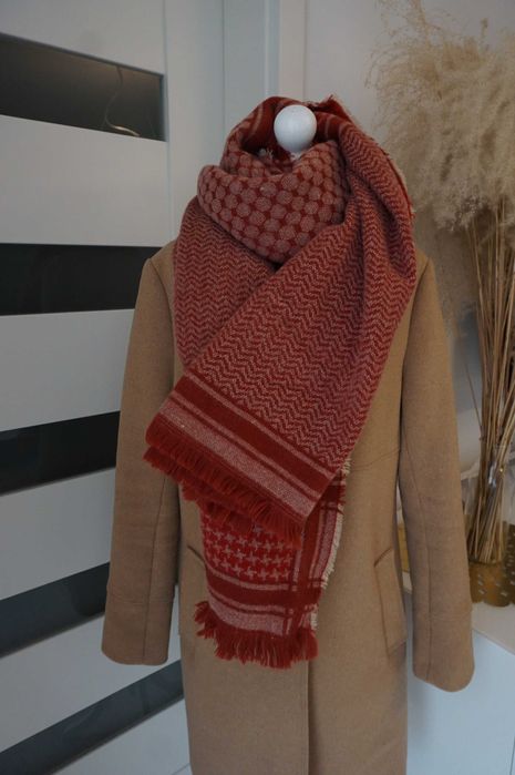czerwony szal ze wzory na zimę~ dwustronny~ Zara 195 cm x 70 cm