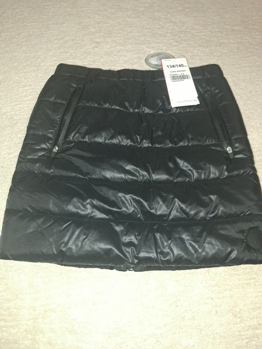 Spódnica puchowa zimowa 4 f  rozmiar 134-140