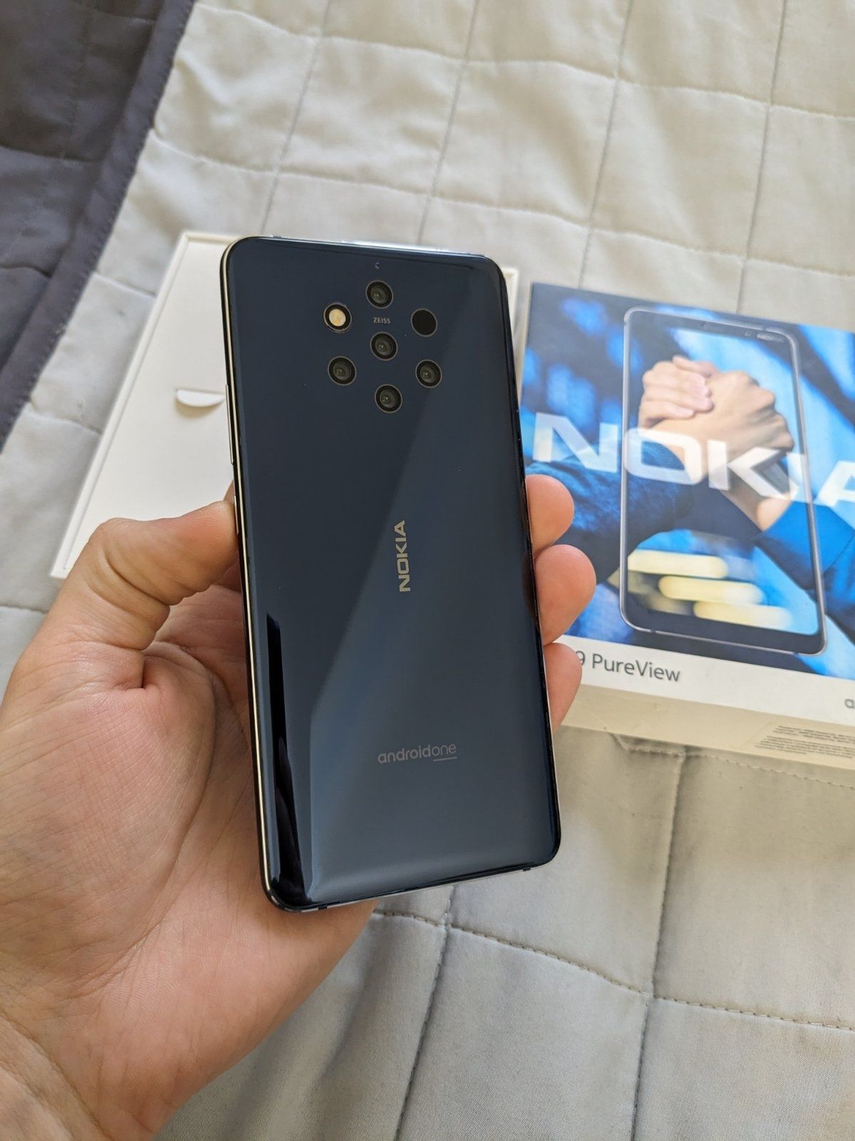 Nokia 9 PureViev