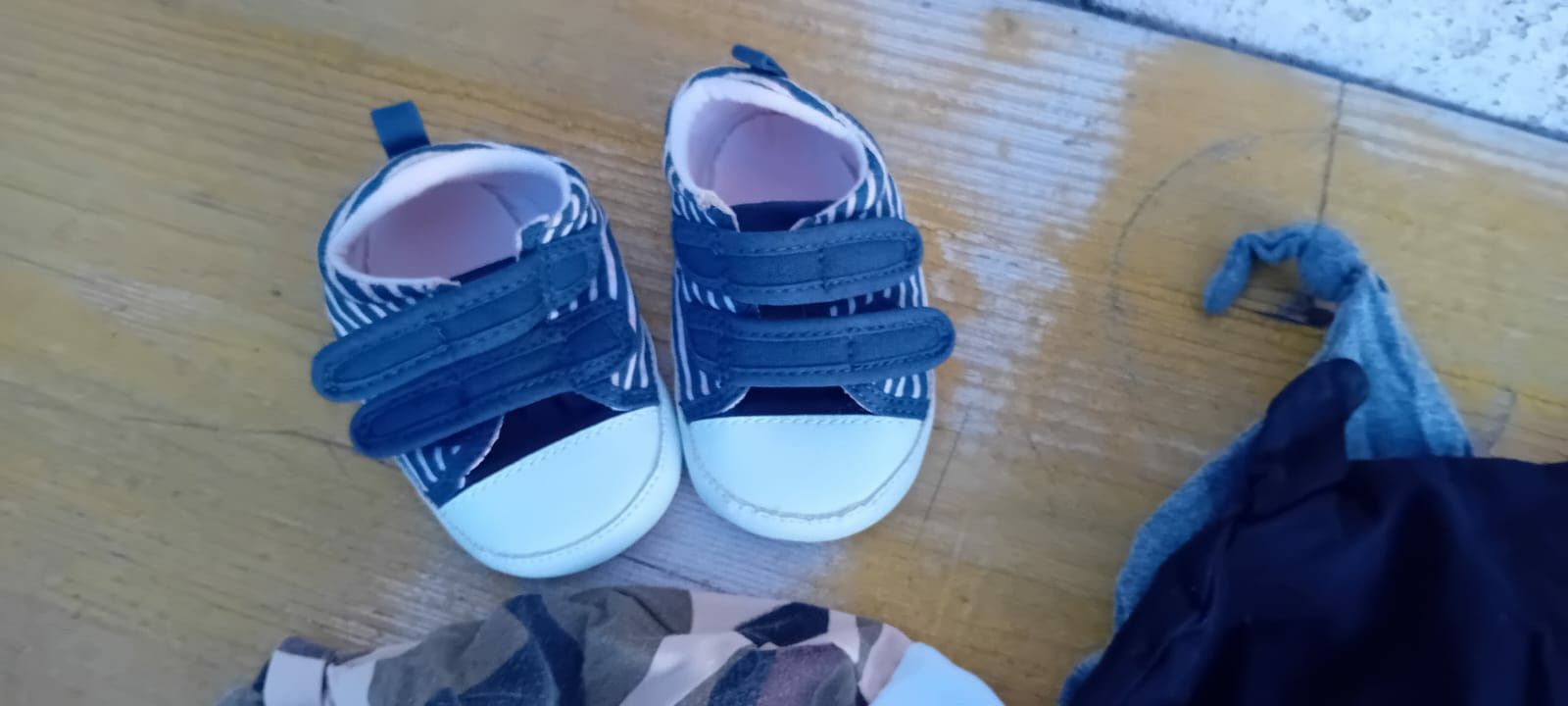 Conjunto para bebé tamanho 9 meses