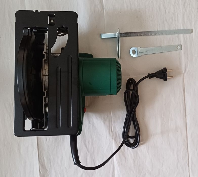 Циркулярная пила DWT HKS12-63.