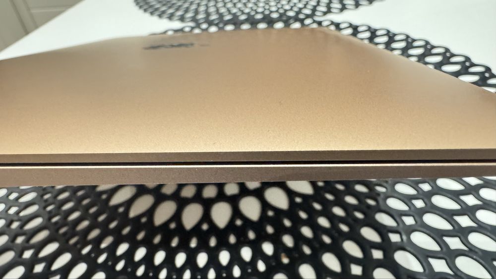 Macbook air M1 /8 gb ram/Ssd 256 gb PINK