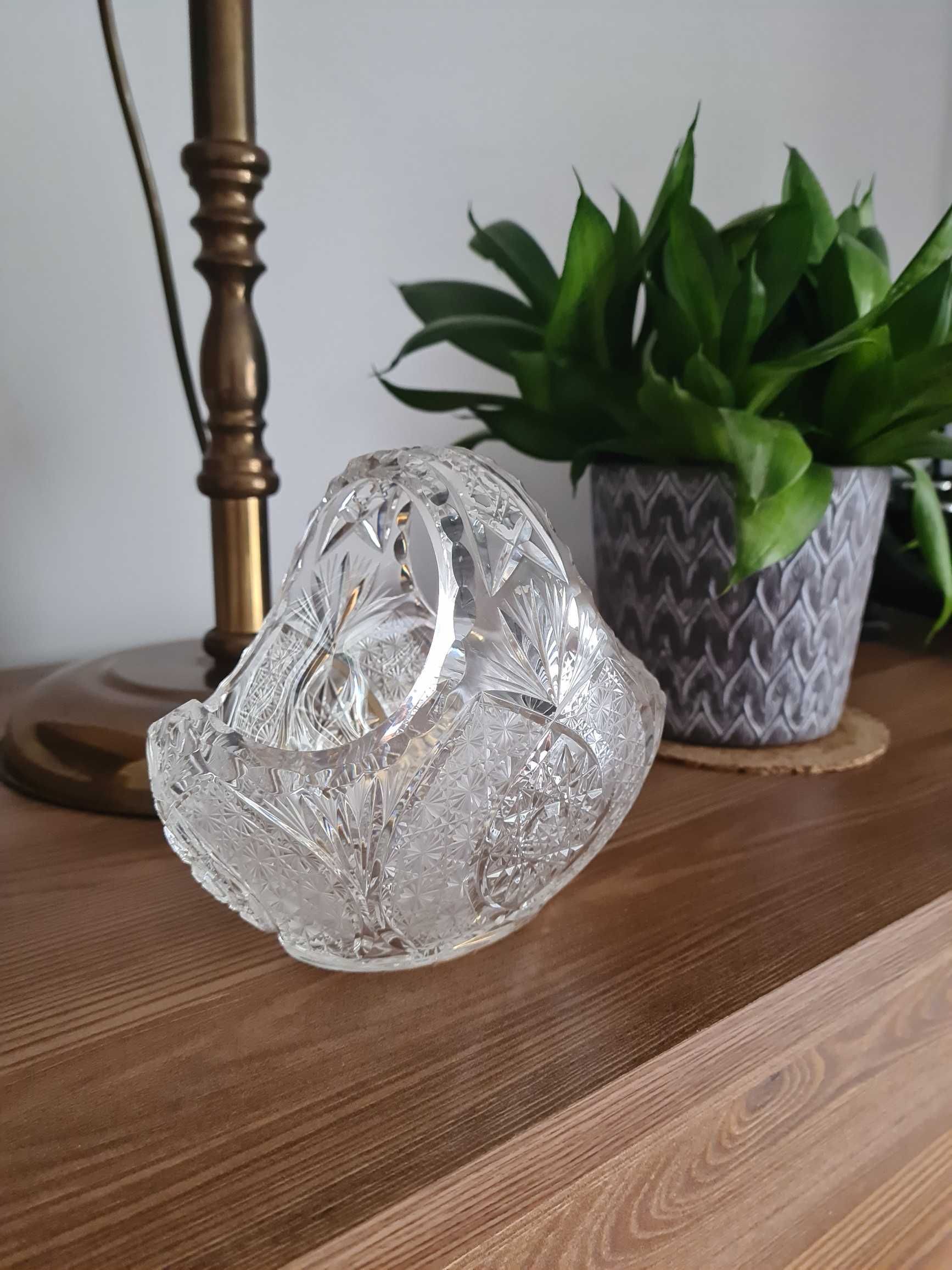 Kryształ wazonik, miska w kształcie koszyczka