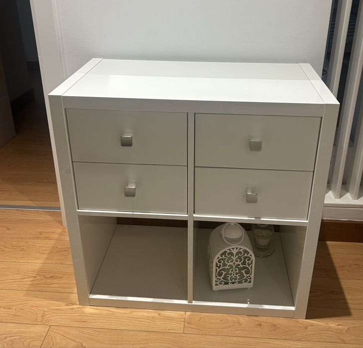 Ikea movel com 4 gavetas e puxadores da Zara