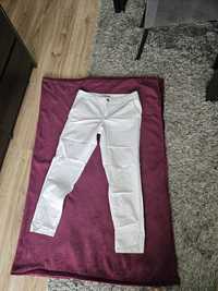 Białe bawełniane spodnie Orsay