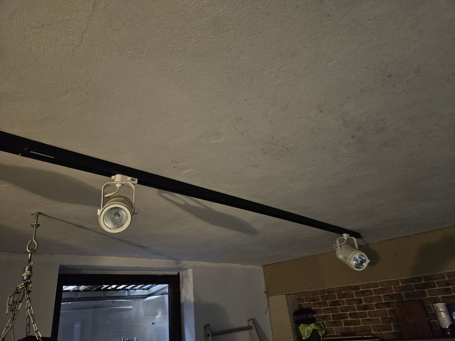Sprzedam lampy i 4 szyny plus łączniki