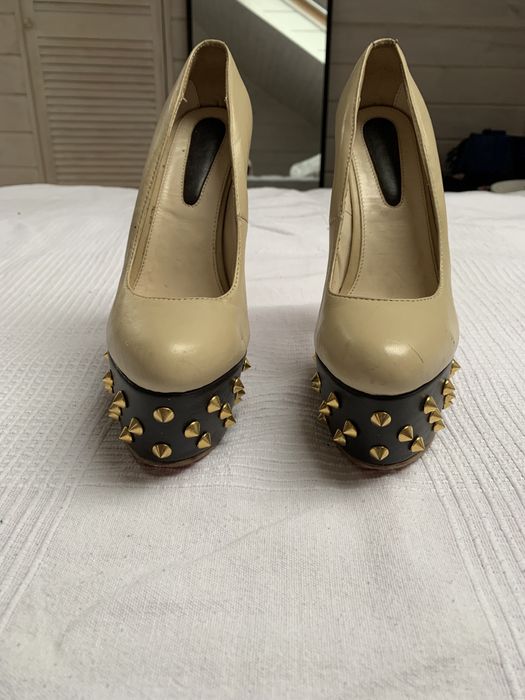 Продам женскую обувь