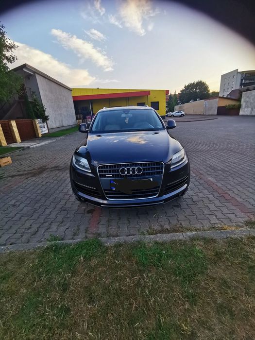Audi Q7 Prywatne