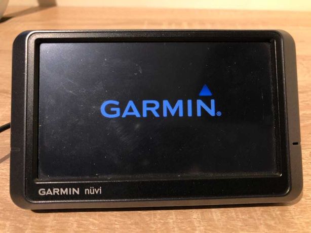 Навигатор Garmin nüvi 205W