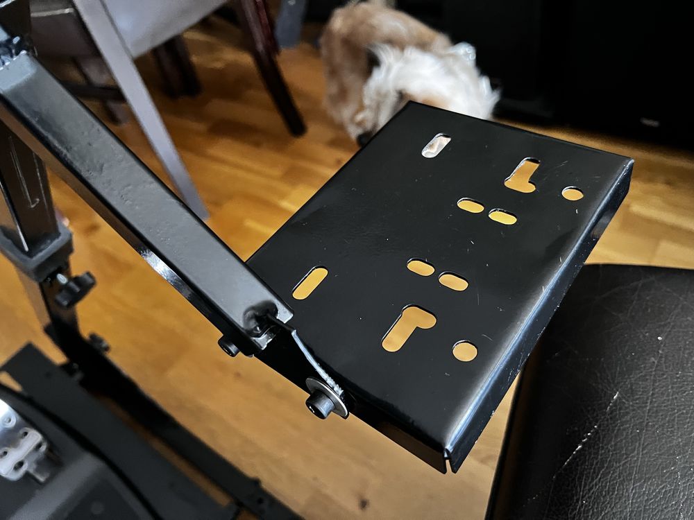Kierownica do PC i PS4 i PS5 + Stojak - Logitech G29 +skrzynia shifter