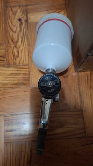 Pistola de Pintura Auto SATA (Verniz)