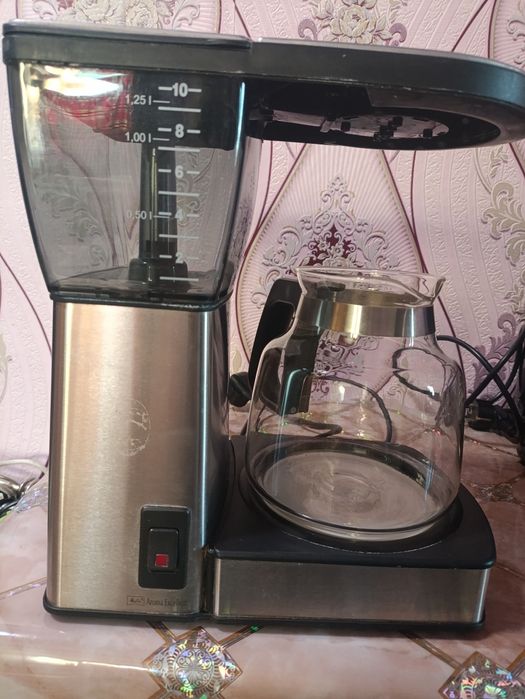 Продам капельную кофеварку