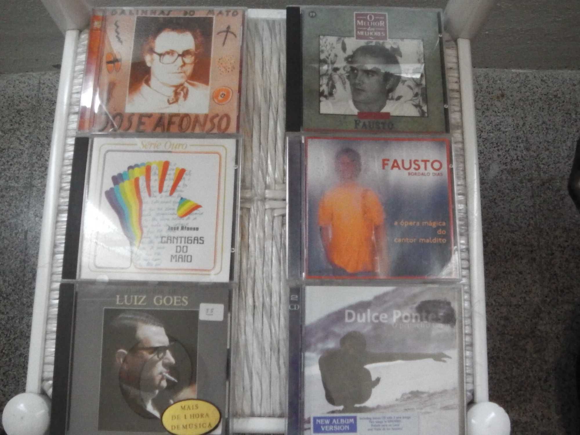 C D, s  ÚNICOS de Artistas portugueses e estrangeiros