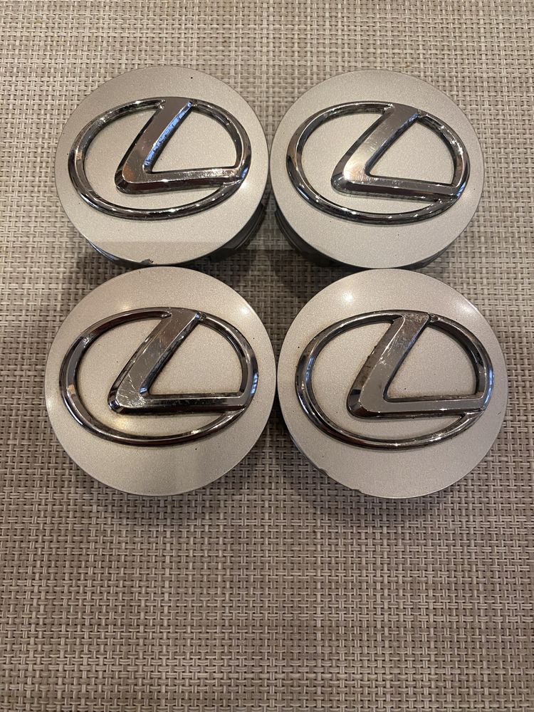 Колпак колесного диска 42603-50300  lexus.
