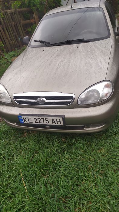 Продам ЗАЗ Ланос SE 2011 года максимальная комплектация газ/бензин