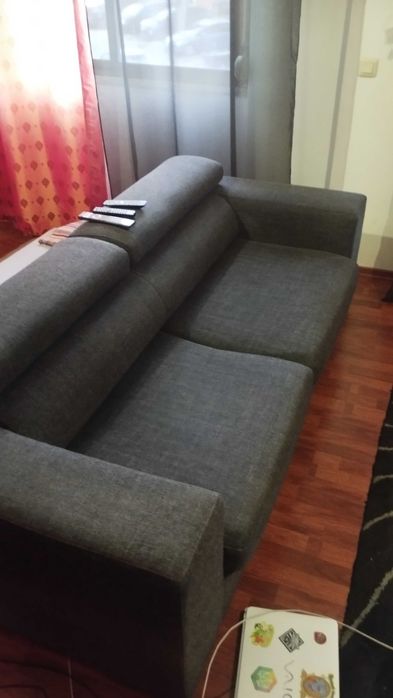 Sofá 3 lugares impecável