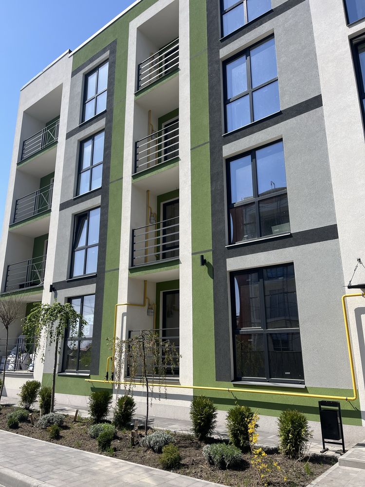 Продам квартиру-студію з балконом ! Одразу на ремонт