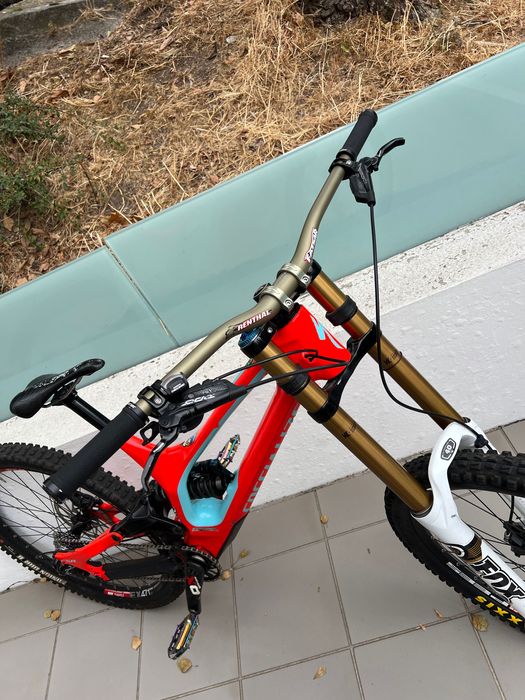 SPECIALIZED DEMO CARBON 27.5 Downhill tamanho L  full kashima