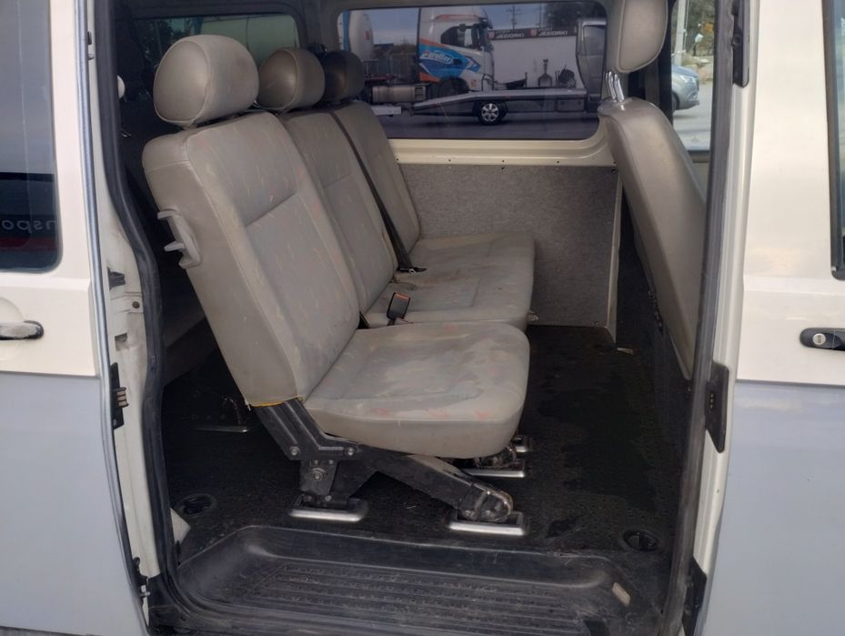 Volkswagen Transporter T5 2.5TDI Long 8-osobowy Brygadówka przegląd OC