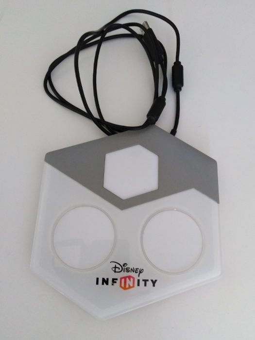 Disney Infinity 3.0 Base + Jogo PS4 + Personagens + PowerDiscs