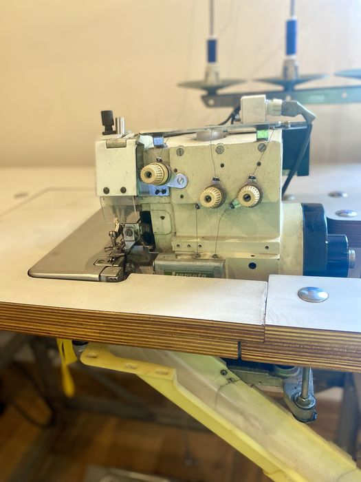 Maszyna do szycia Overlock Yamato