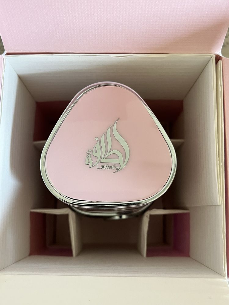 YARA-ROSA/perfume arabe