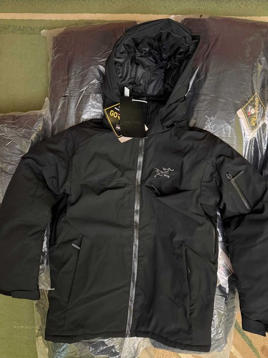 Arcteryx Macai Puffer Jacket чорна куртка пуховик арктерікс макай