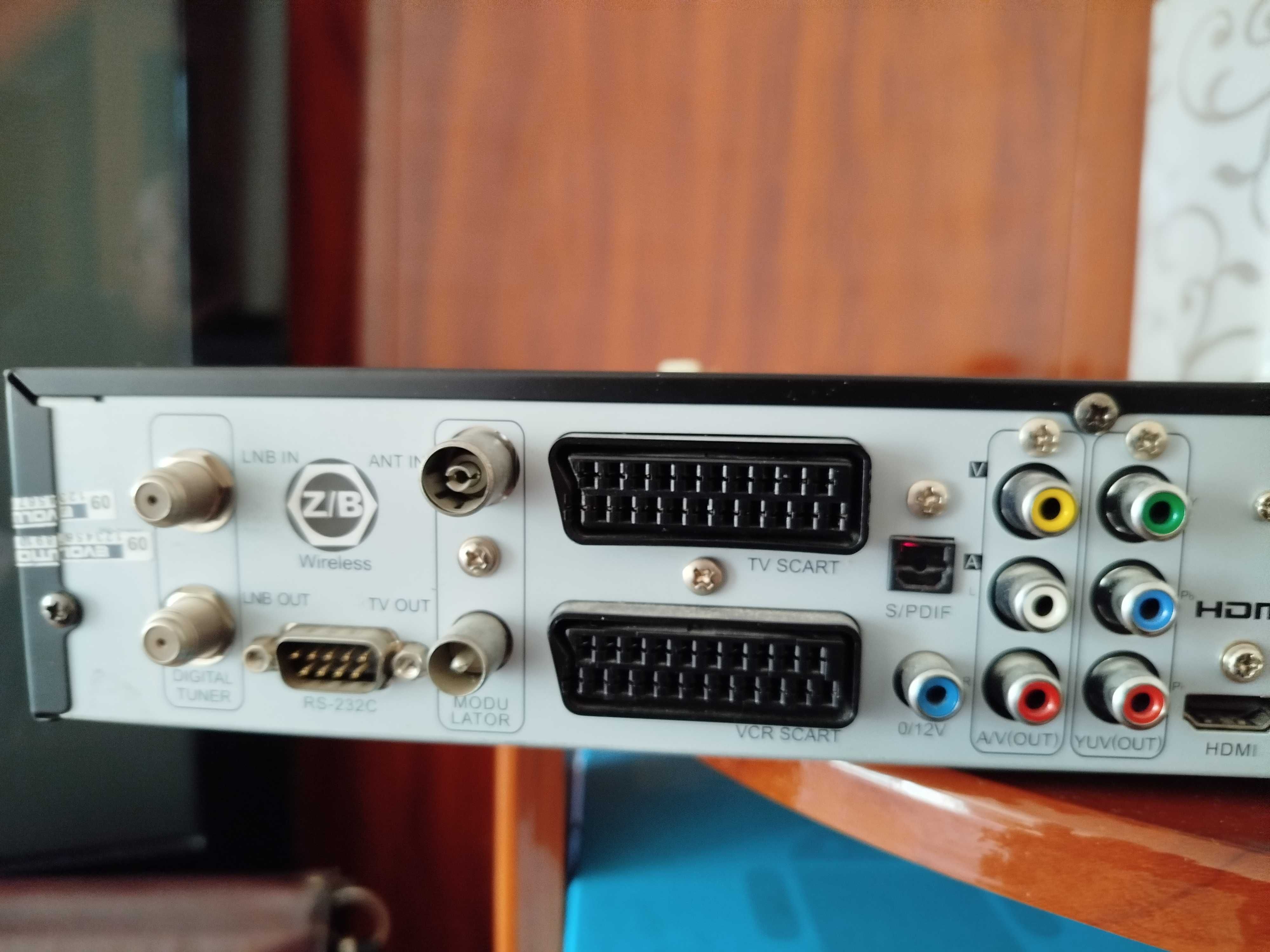 Спутниковый тюнер Infinity HD TV ,DVB-S2 ,HDMI ,DOLBI
