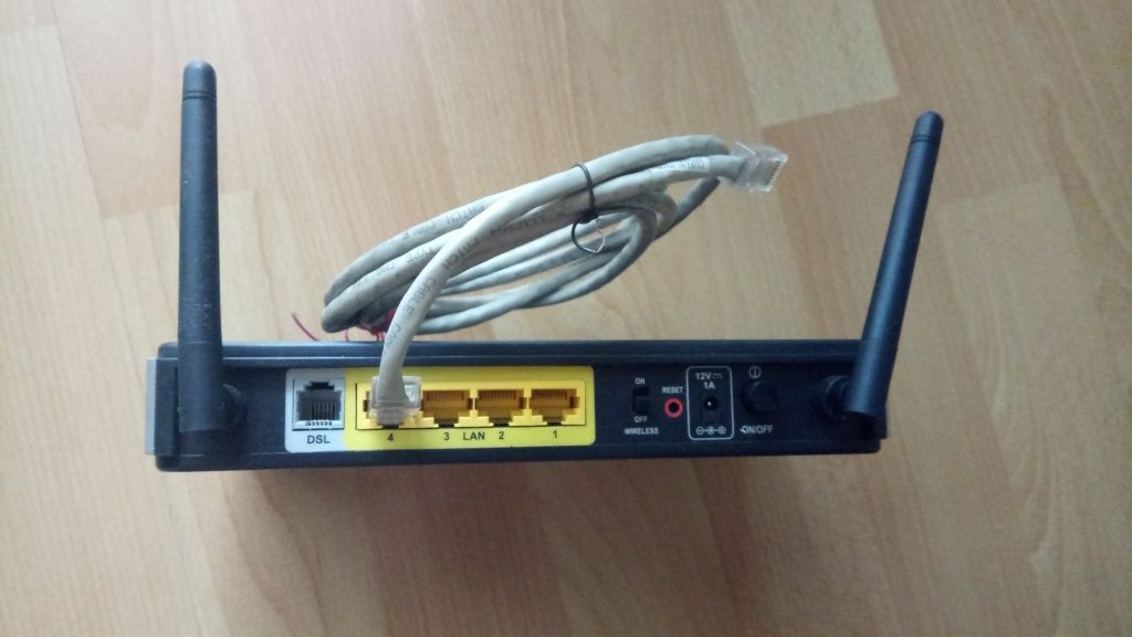 2 Routery/modemy D-Link, Netia Voice Gateway VG-1D1V-SIP,DSL-2740B