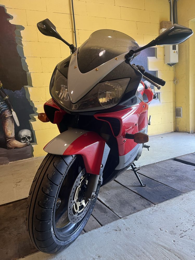 Honda CBR600F4i в продажі