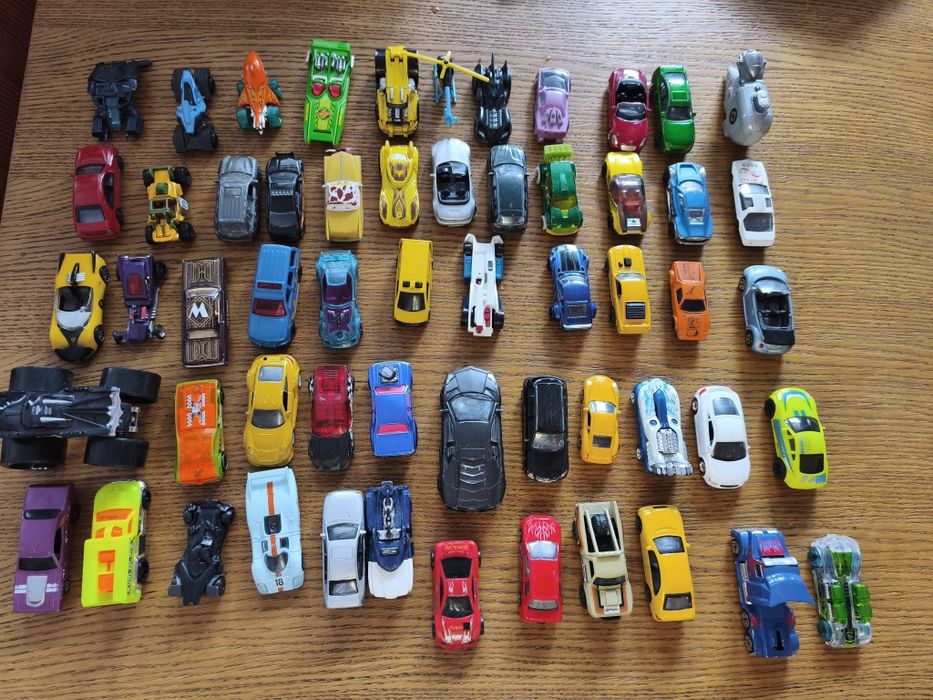 Hot wheelsy 57 szt