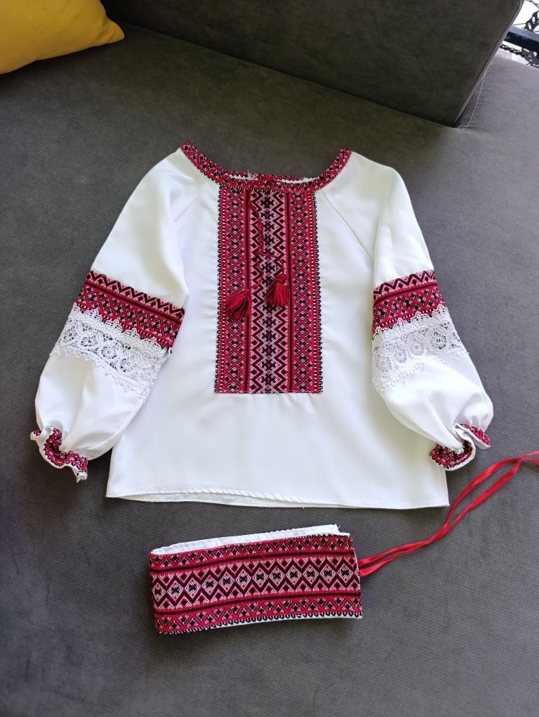 Вишиванка для дівчинки