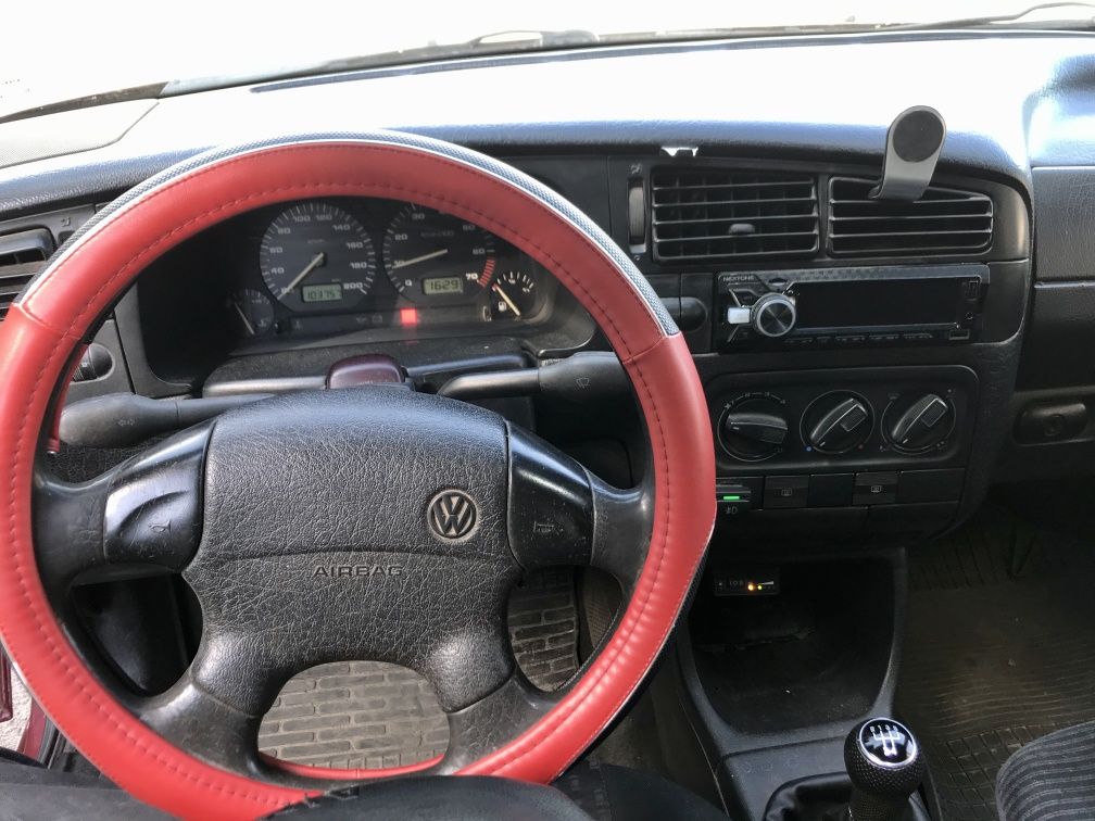 Продам Volkswagen Golf GL Variant