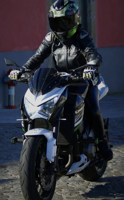 Mota Kawasaki Z800