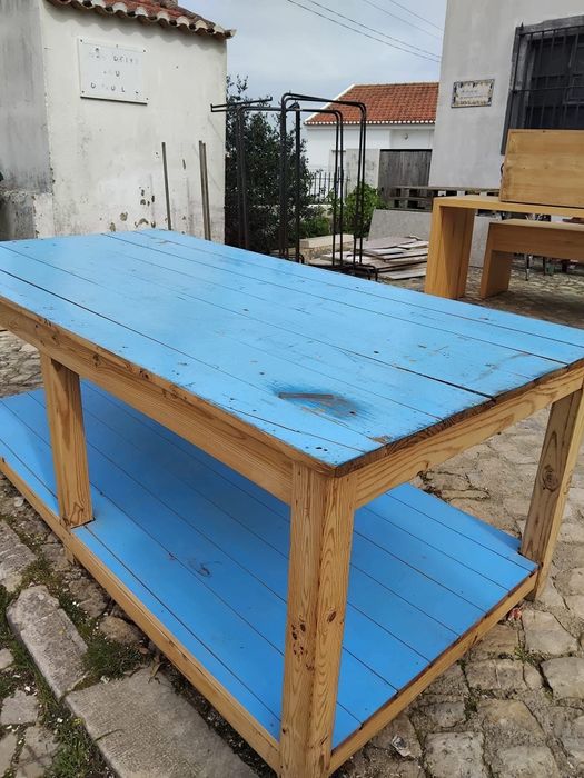 Mesa/bancada rústica