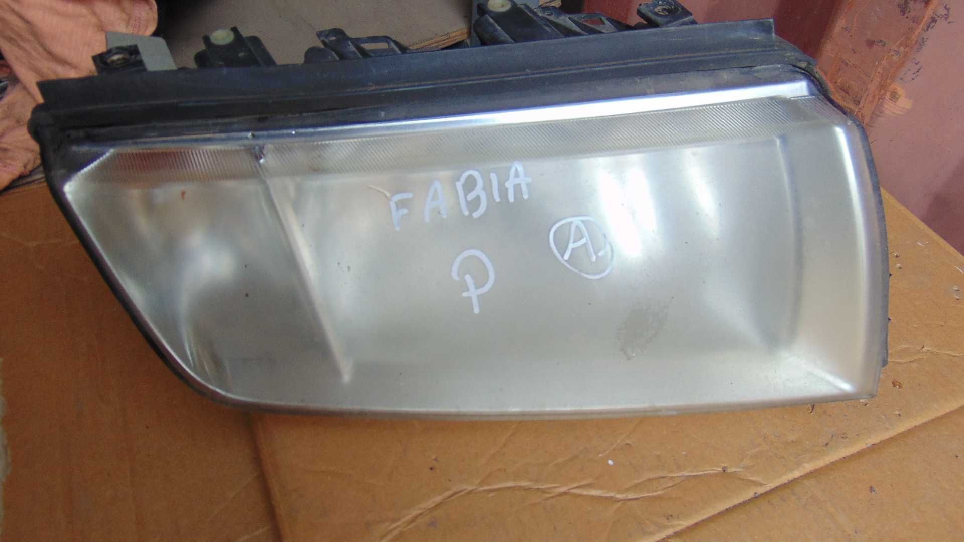 Kwi4 Lampa prawa przednia skoda fabia I wysyłka części