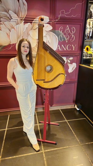 Бандуристка Акордеоніст Ведучий Діджей Корпоратив