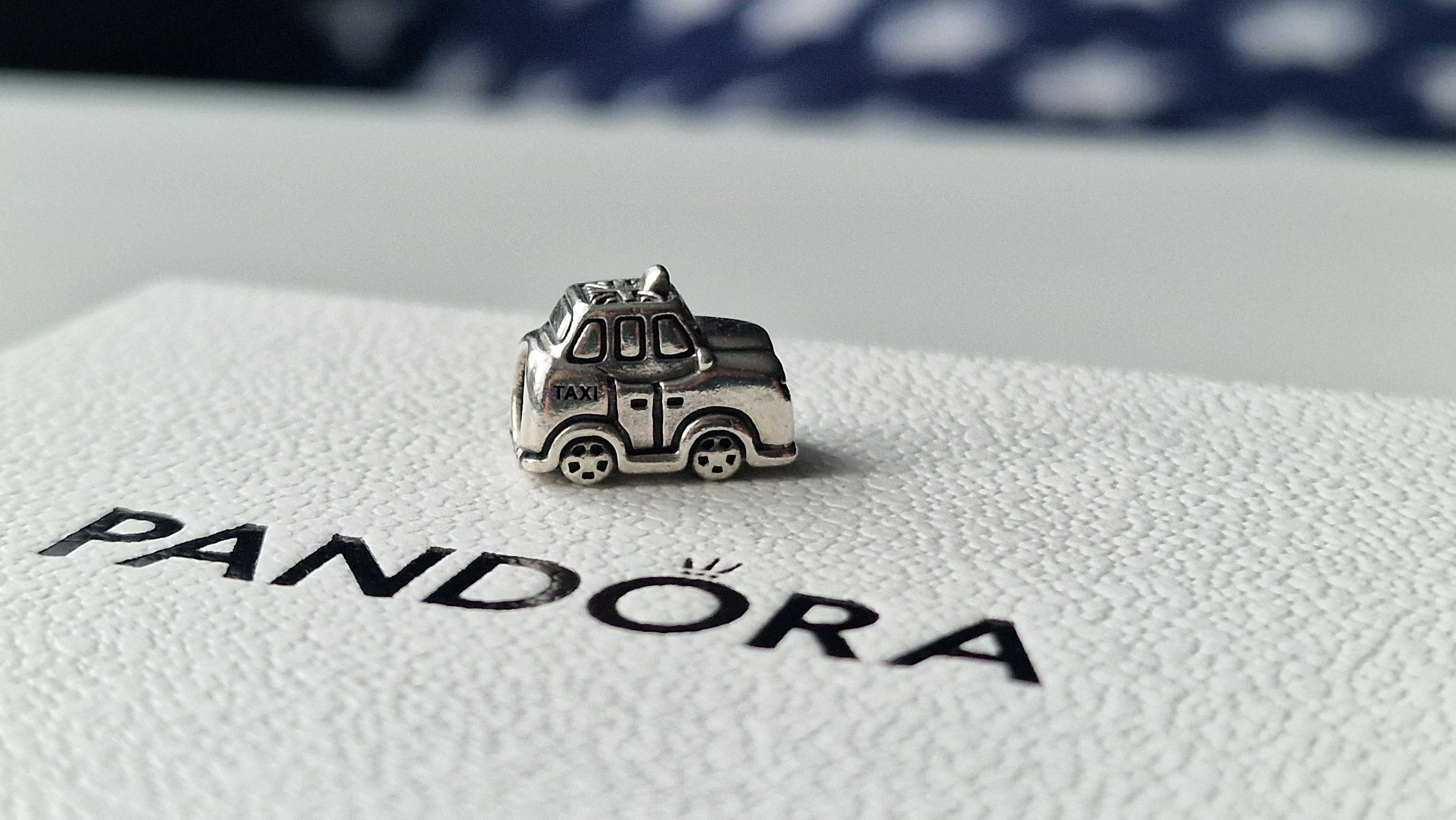 Pandora charms taxi UK