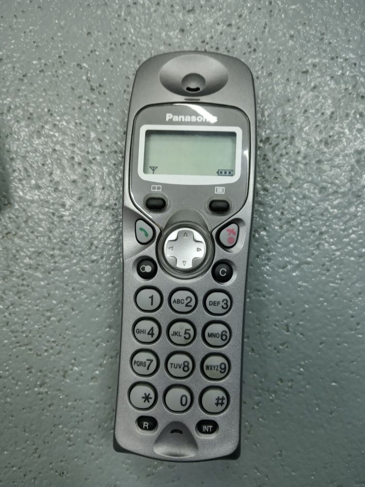 Telefon bezprzewodowy Panasonic KX-TCD410